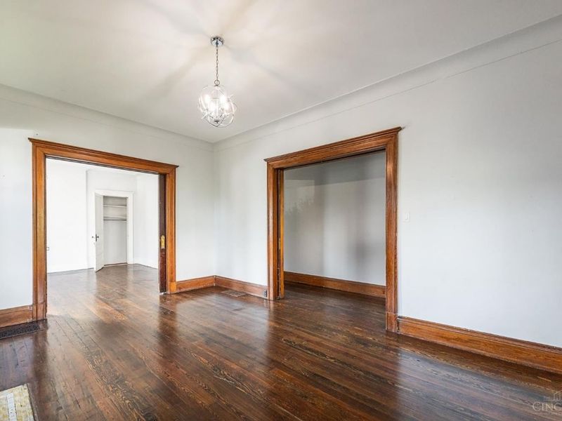 2412 Fairview Avenue, Cincinnati, OH 45219 Photo 5