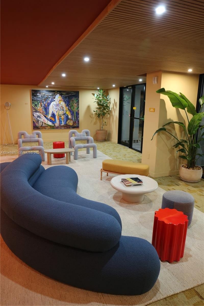 90 NE 32nd St , Unit 702, Miami, FL 33137 Photo