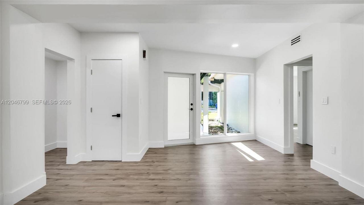 1500 NE 13th Pl , Miami, FL 33139 Photo