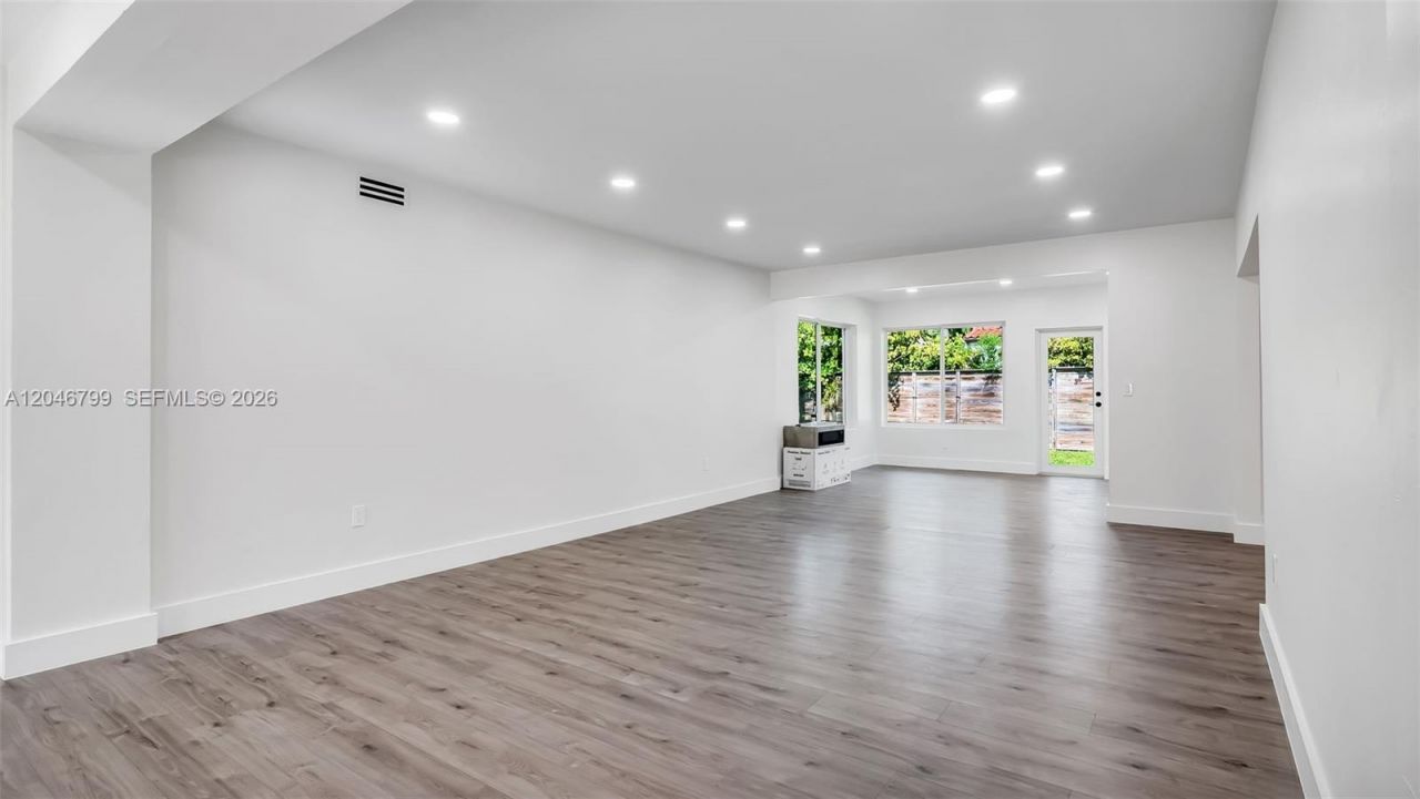 1500 NE 13th Pl , Miami, FL 33139 Photo