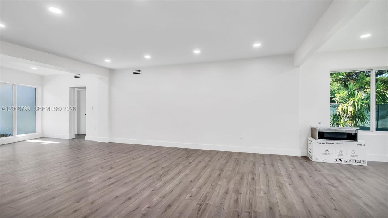 1500 NE 13th Pl , Miami, FL 33139 Photo