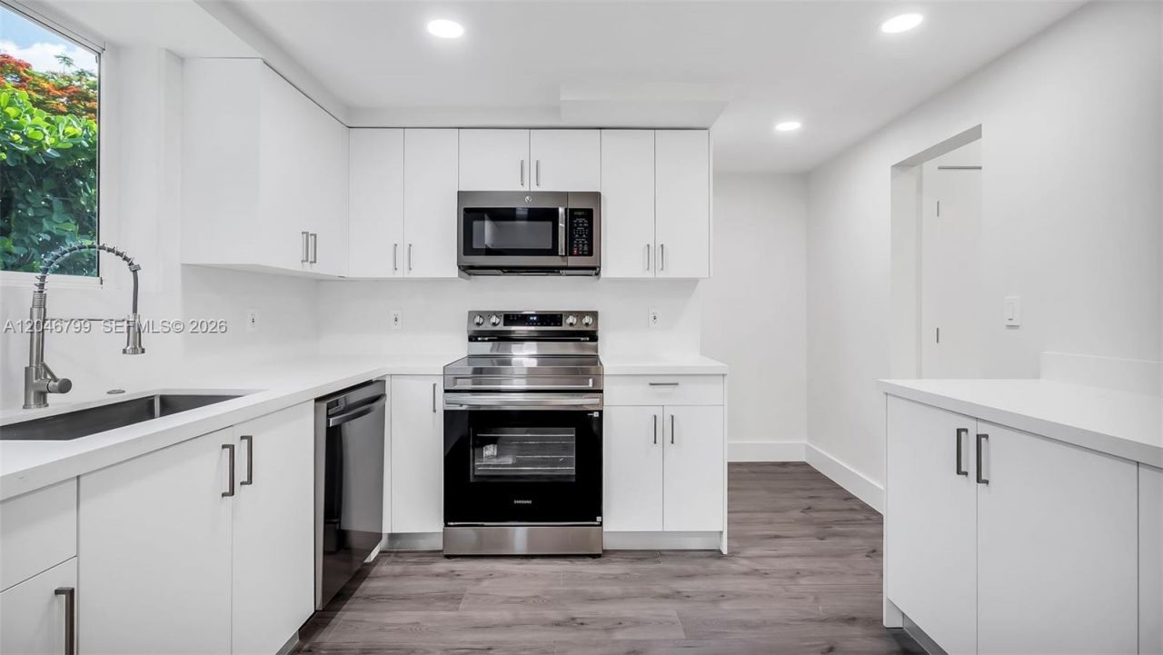 1500 NE 13th Pl , Miami, FL 33139 Photo