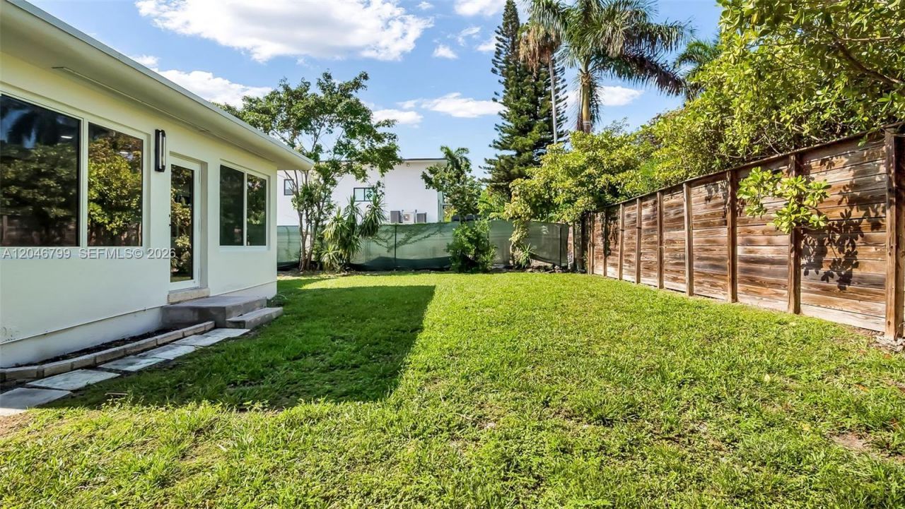 1500 NE 13th Pl , Miami, FL 33139 Photo