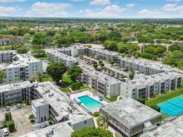 14155 SW 87th St, Unit E410, Miami, FL 33183