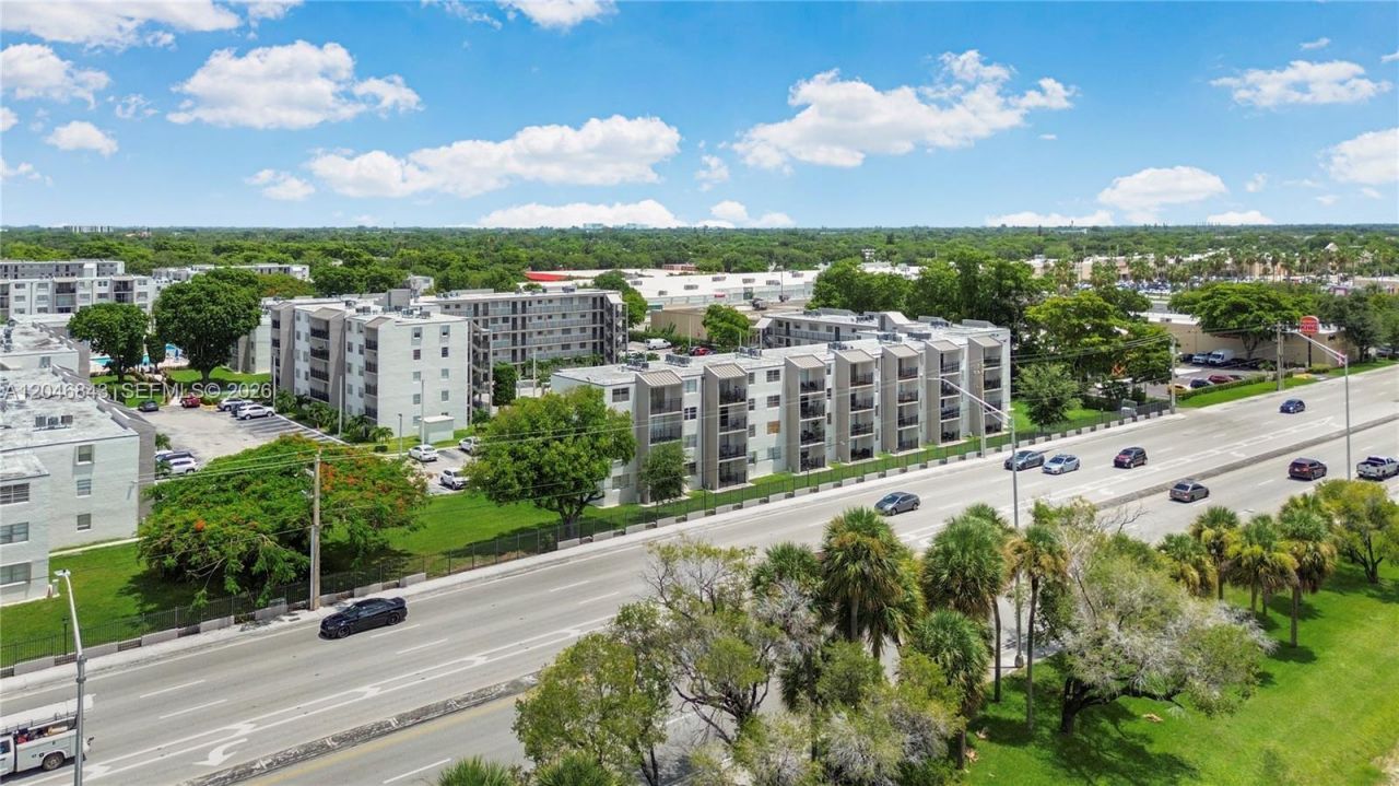 14155 SW 87th St, Unit E410, Miami, FL 33183 Photo