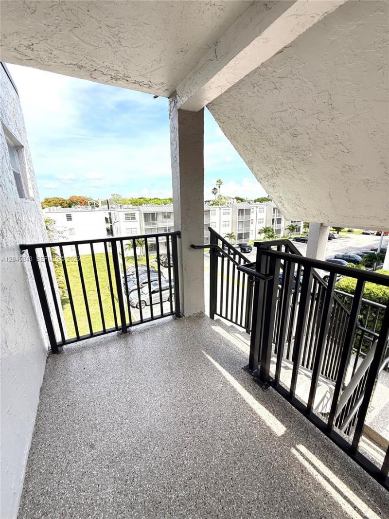 14155 SW 87th St , Unit E410, Miami, FL 33183 Photo