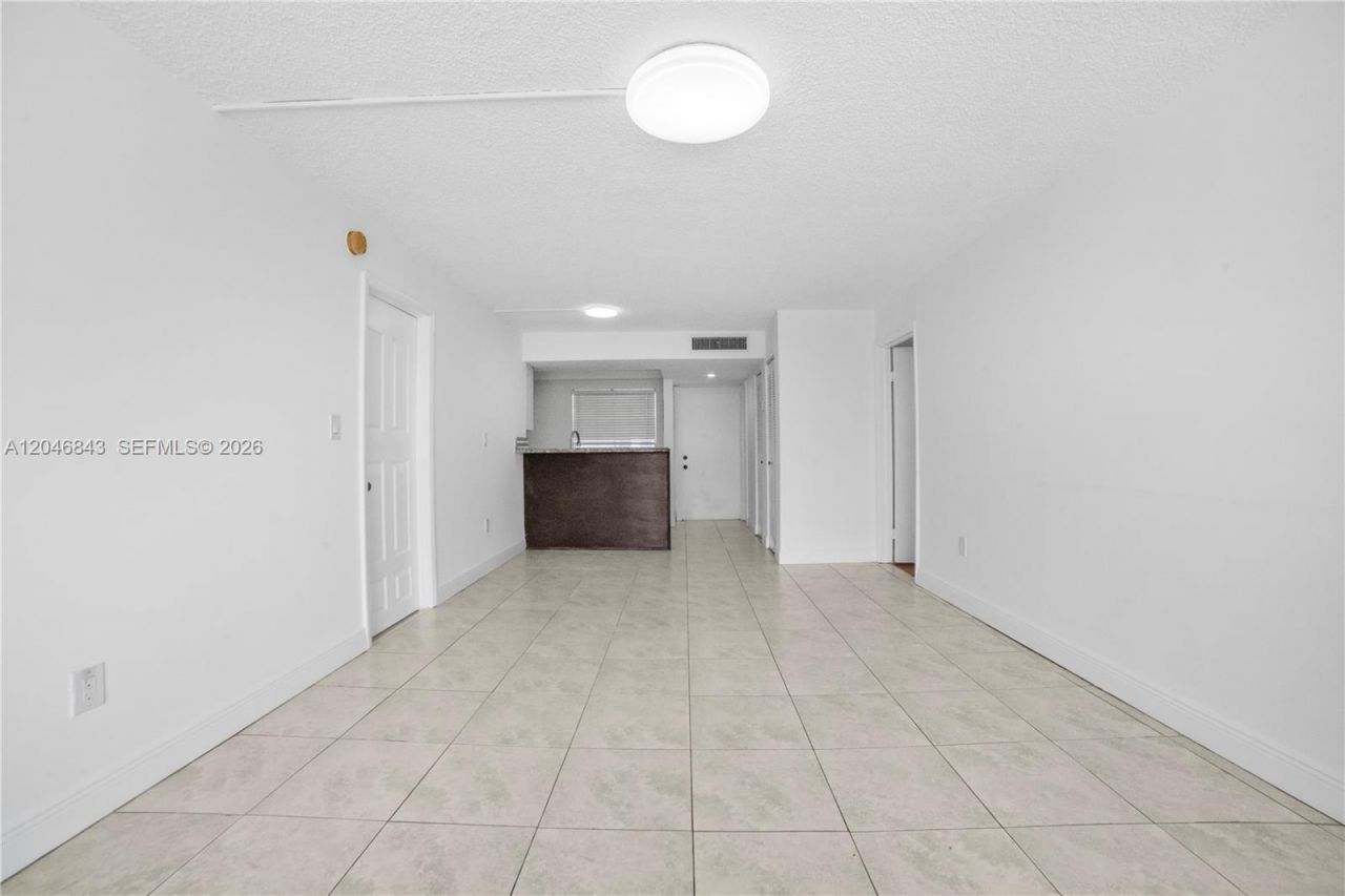 14155 SW 87th St, Unit E410, Miami, FL 33183 Photo