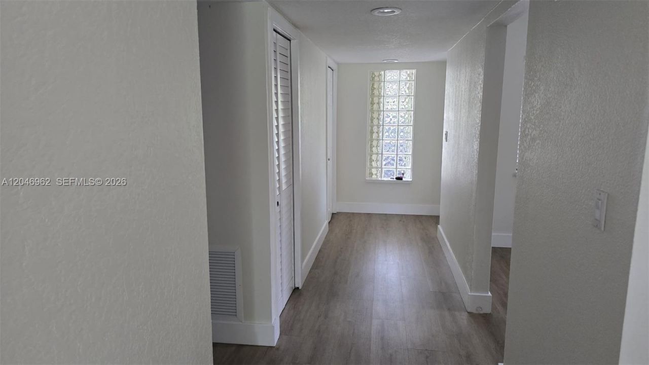 391 Ivy Ln , Unit 1, Weston, FL 33326 Photo