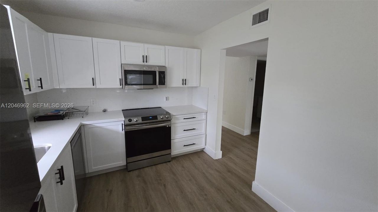 391 Ivy Ln , Unit 1, Weston, FL 33326 Photo
