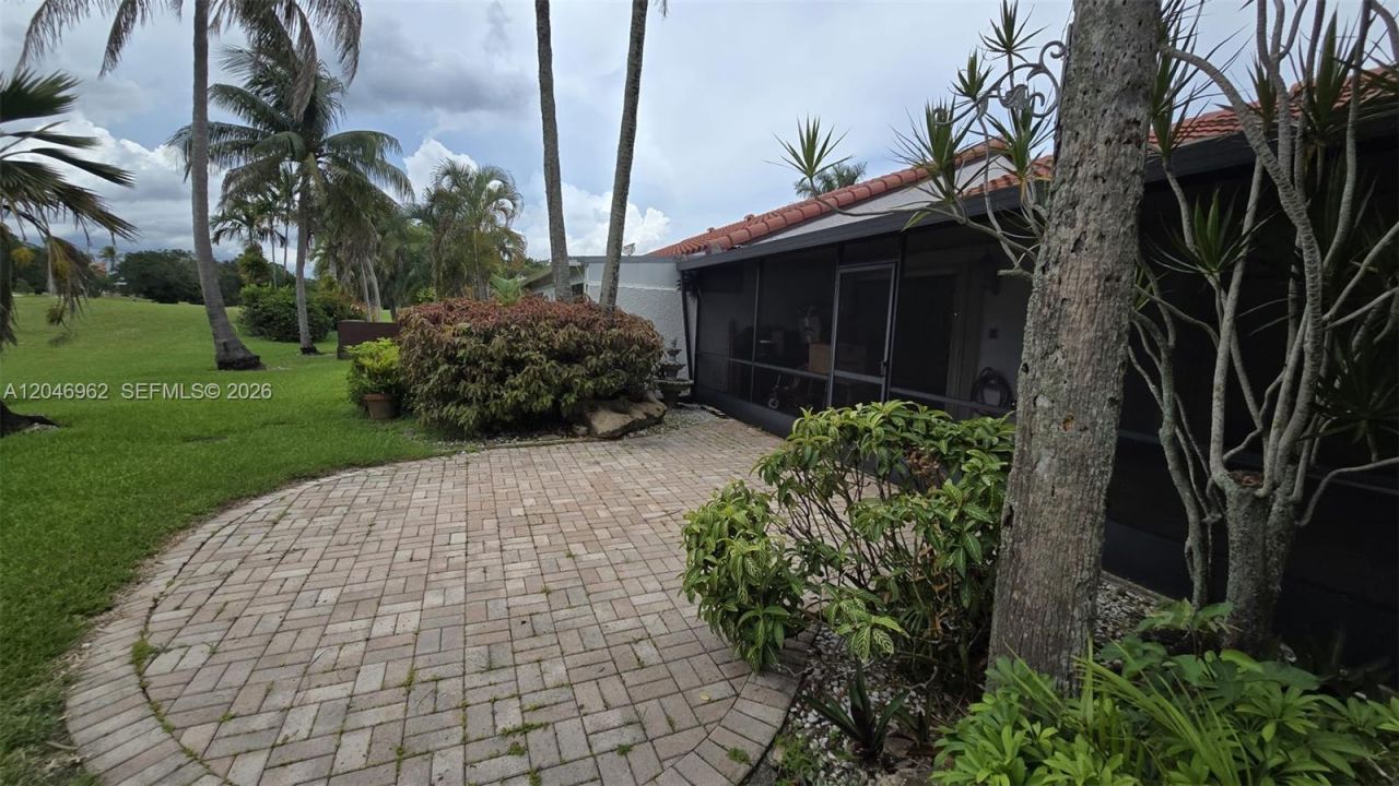 391 Ivy Ln , Unit 1, Weston, FL 33326 Photo