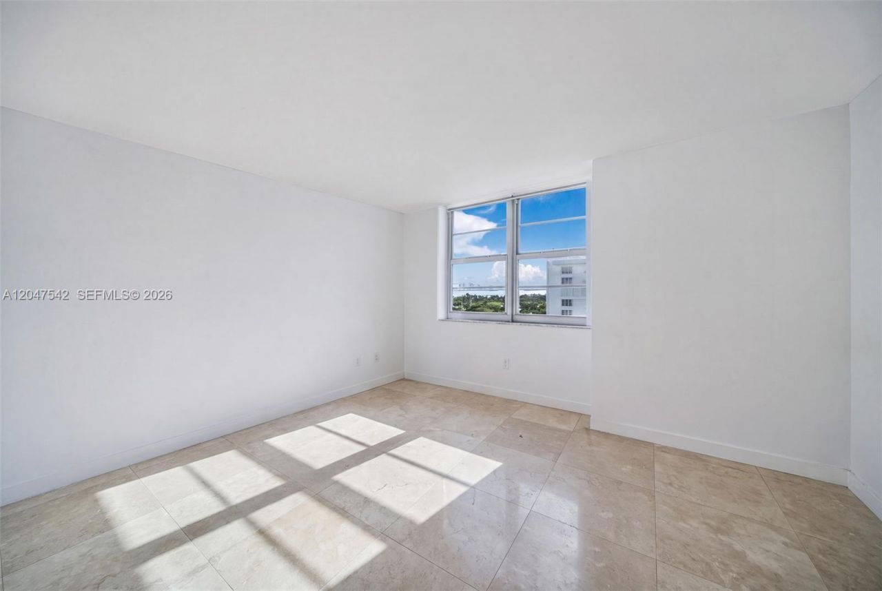 5701 Collins Ave , Unit 1415, Miami Beach, FL 33140 Photo