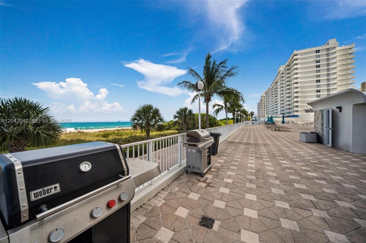 5701 Collins Ave , Unit 1415, Miami Beach, FL 33140 Photo