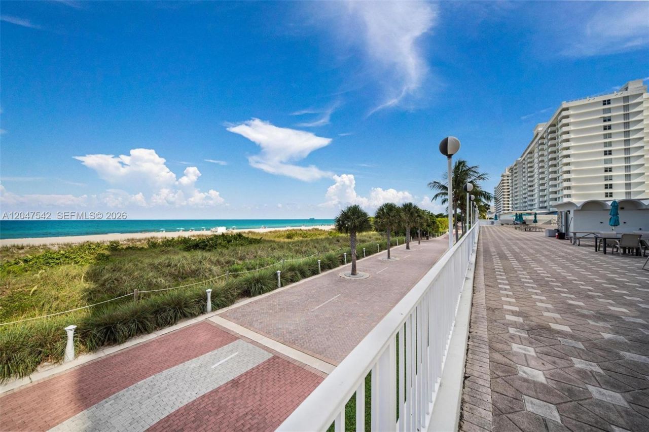 5701 Collins Ave , Unit 1415, Miami Beach, FL 33140 Photo