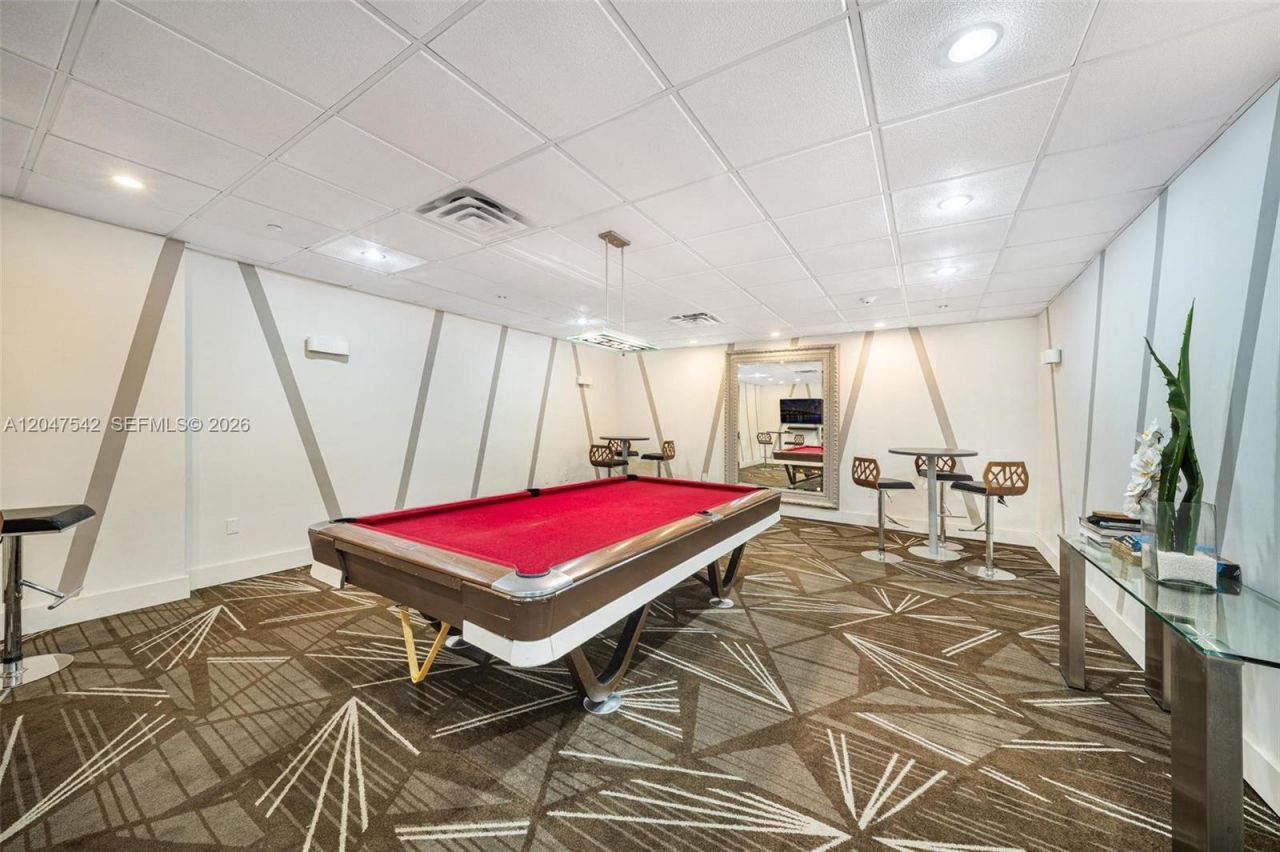 5701 Collins Ave , Unit 1415, Miami Beach, FL 33140 Photo