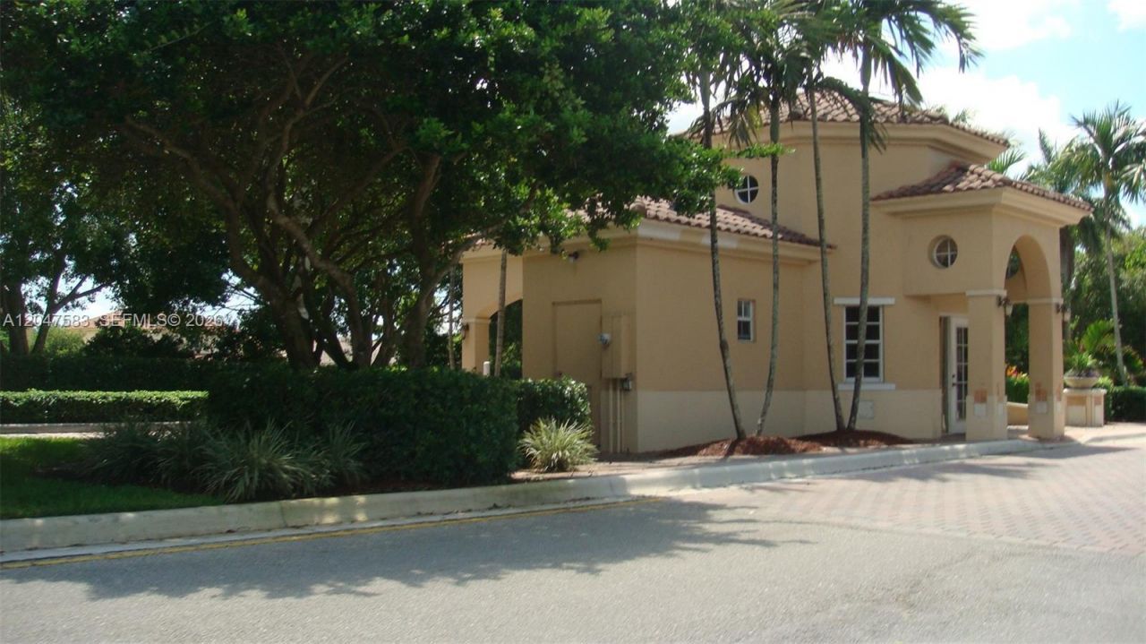4152 Pine Ridge Ln , Weston, FL 33331 Photo