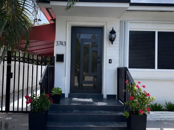 3743 SW 28th St , Unit 3743, Miami, FL 33134