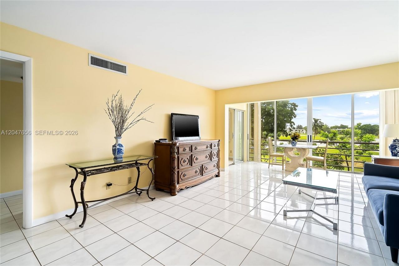 4500 Gefion Ct , Unit 304, Lake Worth, FL 33467 Photo