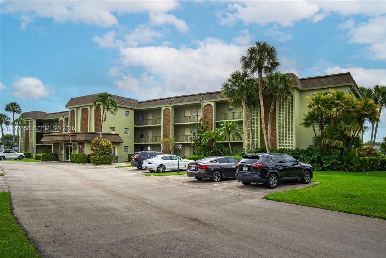 4500 Gefion Ct , Unit 304, Lake Worth, FL 33467 Photo