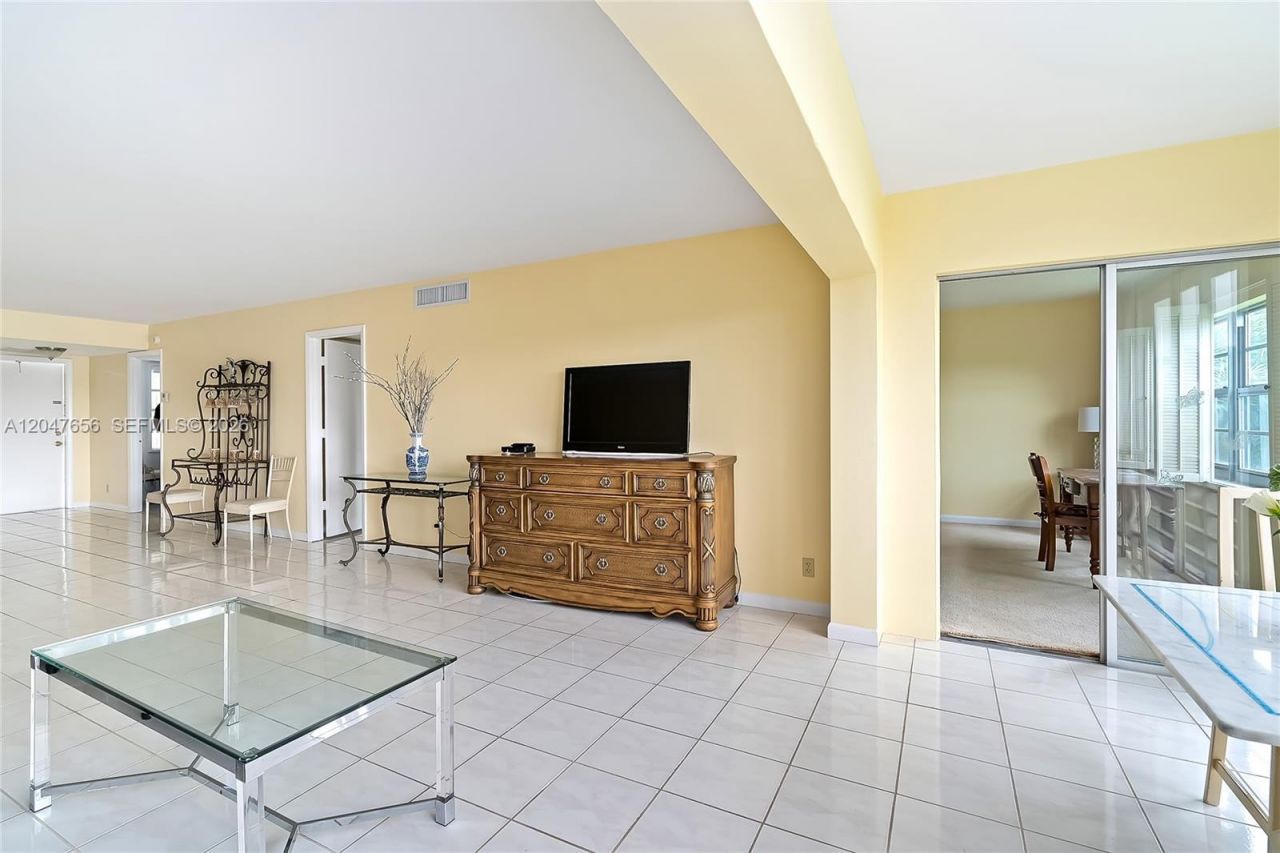 4500 Gefion Ct , Unit 304, Lake Worth, FL 33467 Photo