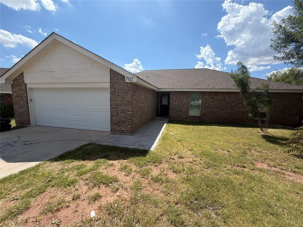 702 Chanticleers Lane, Abilene, TX 79602 Main Photo