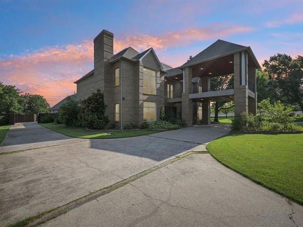 2237 High Country Drive, Carrollton, TX 75007