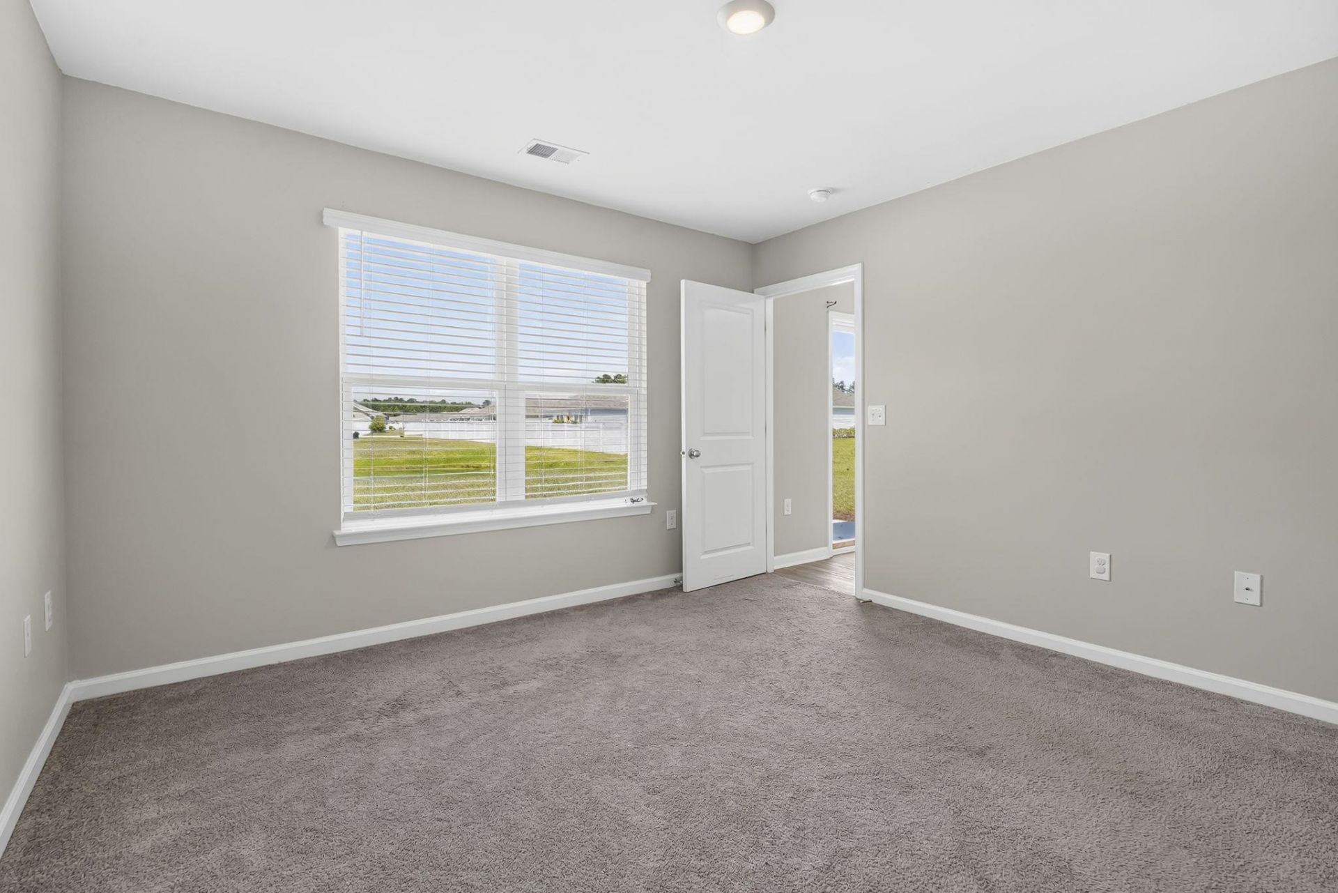 408 Sage Cedar Place Photo 16