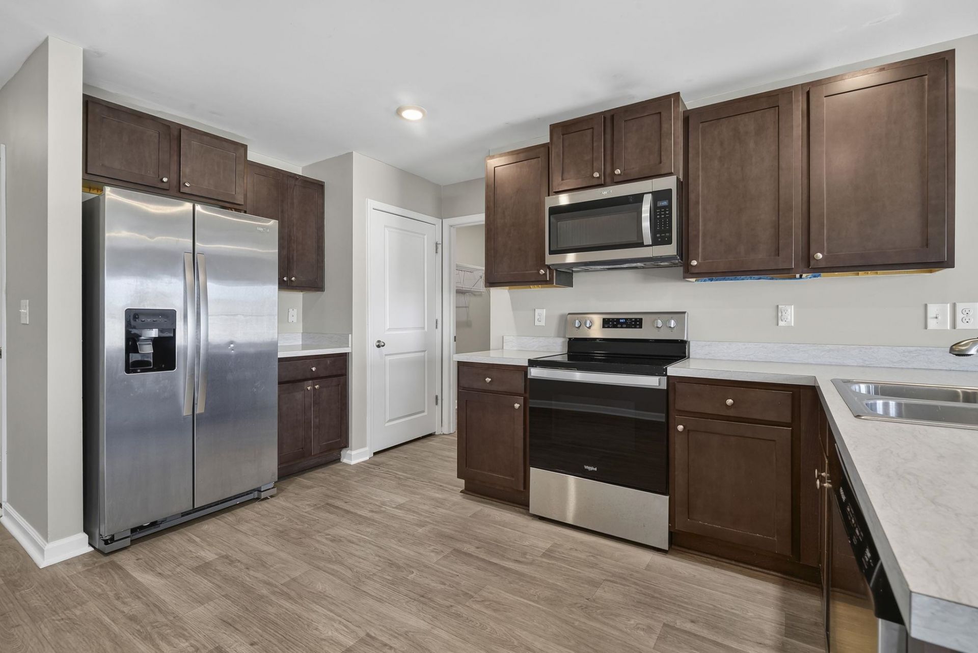 408 Sage Cedar Place Photo 4