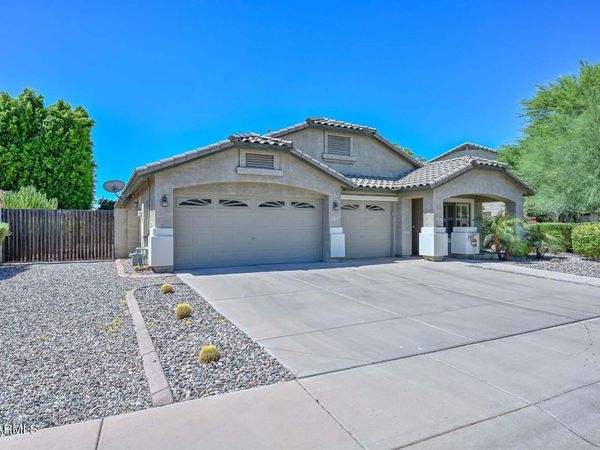 11225 W CAMBRIDGE Avenue, Avondale, AZ 85392
