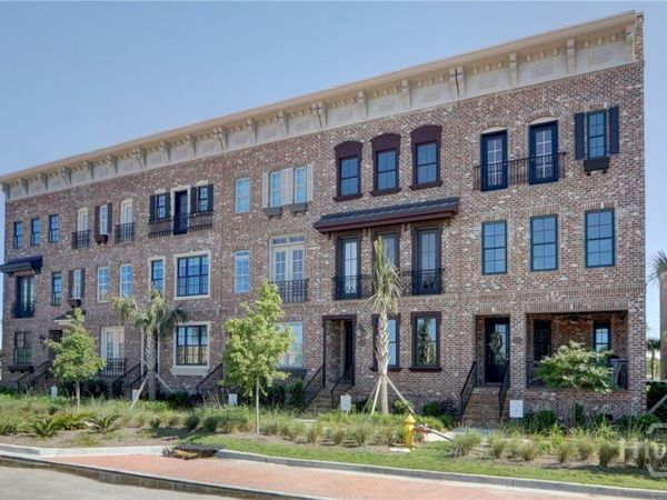 421 Port Street , Savannah, GA 31401