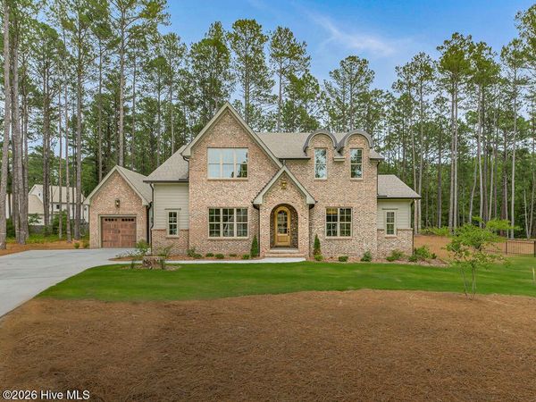 245 Paulson Court , Pinehurst, NC 28374
