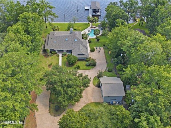 4501 ORTEGA FARMS Circle, Jacksonville, FL 32210