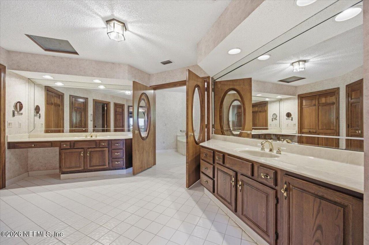 4501 Ortega Farms Circle, Jacksonville, FL 32210 Photo