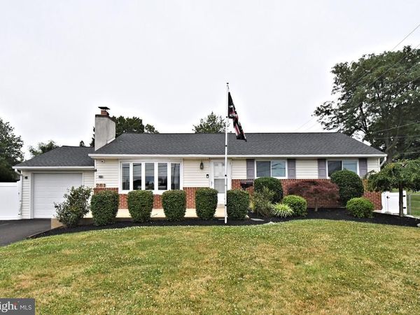 261 VALLEY ROAD, WARMINSTER, PA 18974