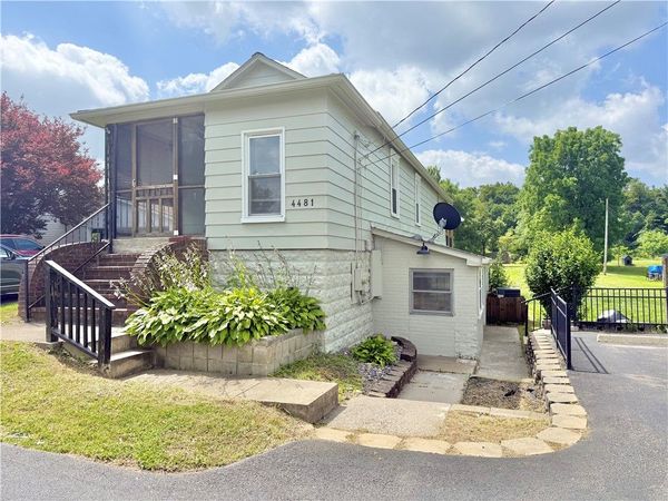 4481 W State St, Edinburg, PA 16116