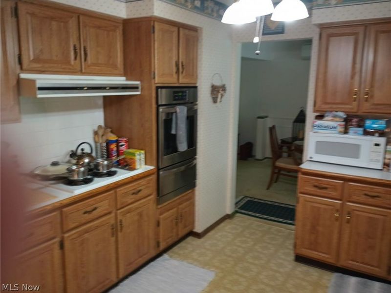 24500 Westwood Road, Westlake, OH 44145 Photo 7