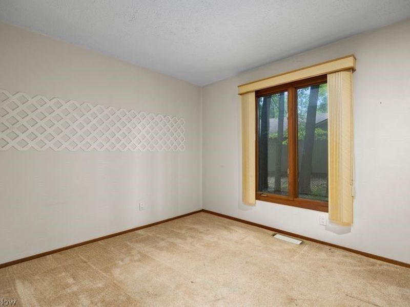 32633 Woodridge Court, North Ridgeville, OH 44039 Photo 16