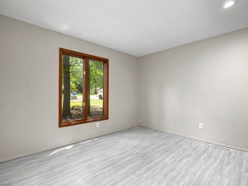 32633 Woodridge Court, North Ridgeville, OH 44039 Photo 17
