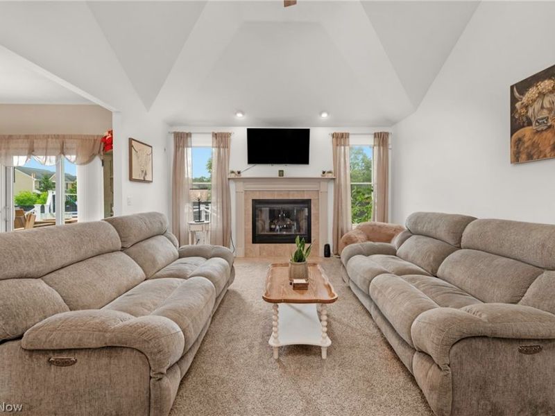 23201 Lakeridge Way, Columbia Station, OH 44028 Photo 6