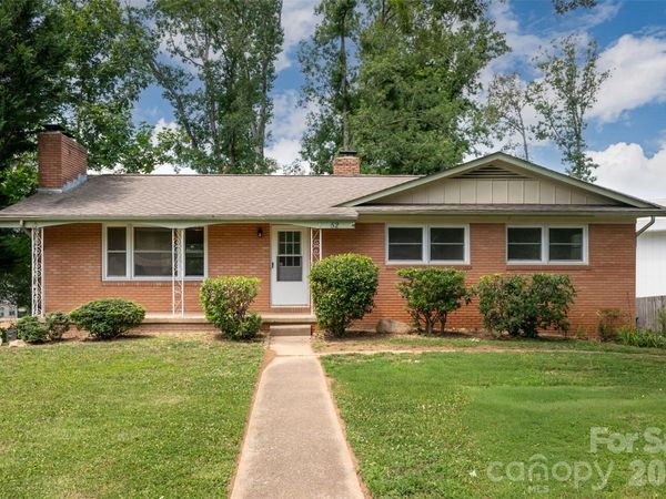 52 Blake Drive, Arden, NC 28704