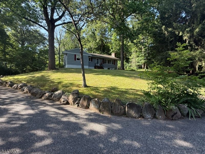 383 Emerson Ln, Berkeley Heights, NJ 07922 Main Photo