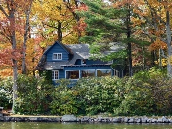 2064 Lakeside Dr, Vernon, NJ 07422