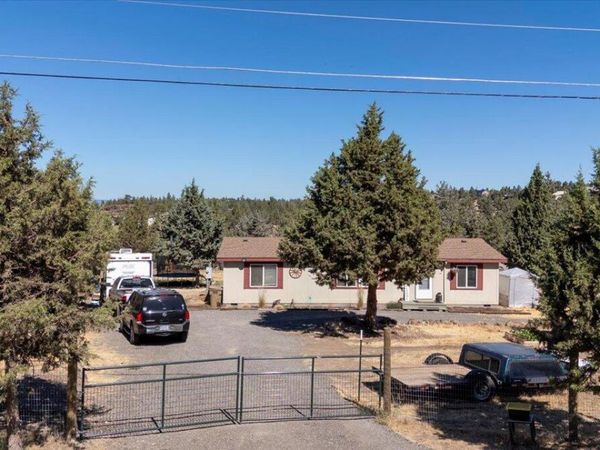 13770 SW Cinder Cone Loop, Terrebonne, OR 97760