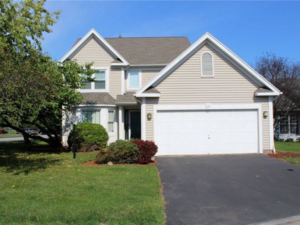 121 Brittany Circle , Rochester, NY 14618