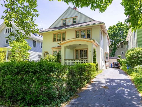 20 Calumet St , Rochester, NY 14610