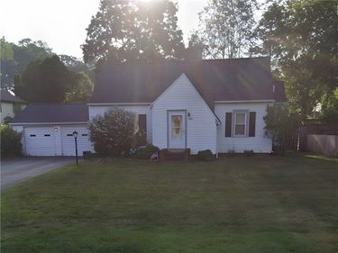 1060 Pixley Road, Gates, NY 14624