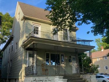 811 Columbus Parkway , Buffalo, NY 14213