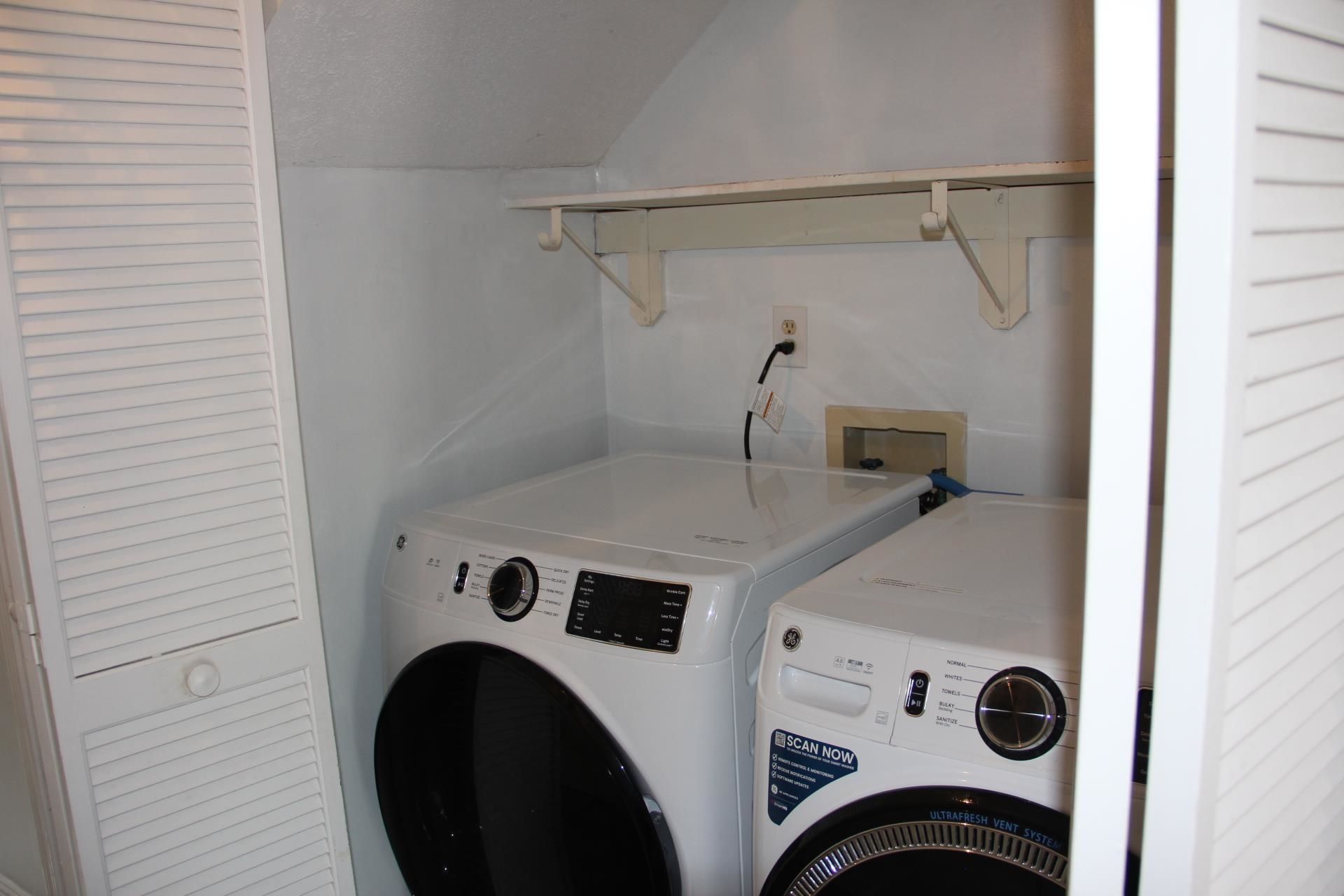 1557 Elizabeth Rd. Photo 16