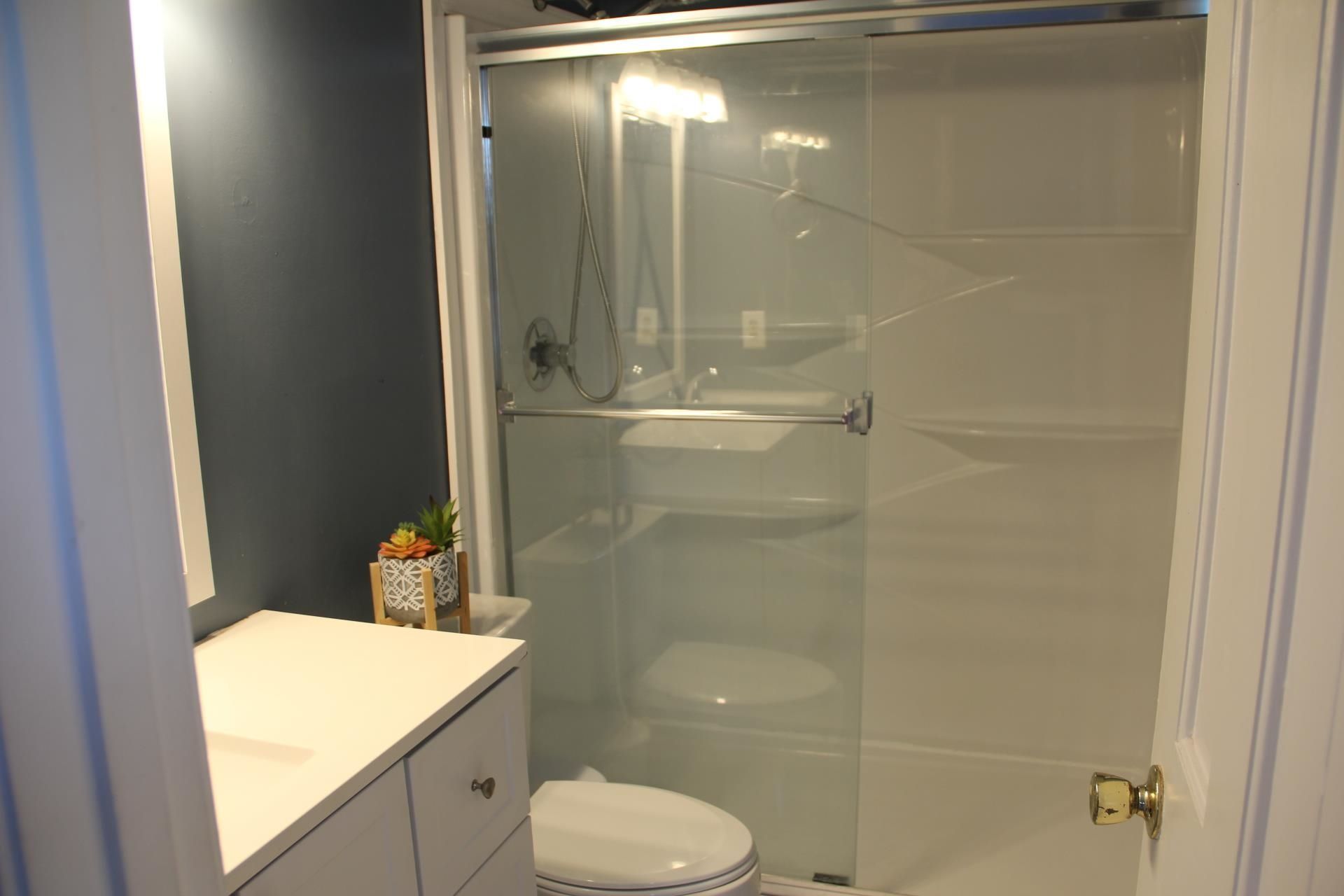 1557 Elizabeth Rd. Photo 8