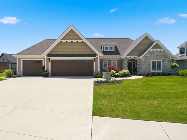 16493 Chilton Cove, Huntertown, IN 46748