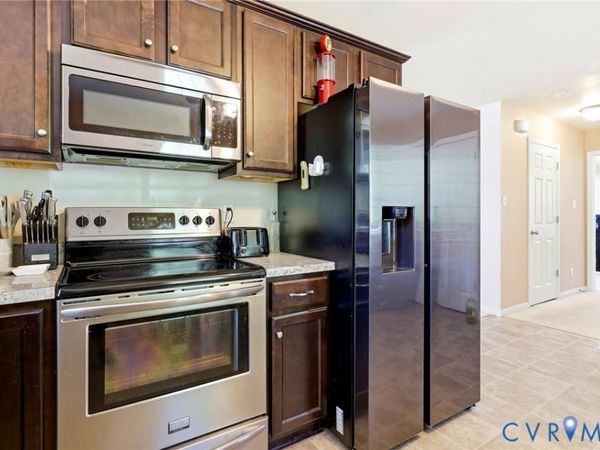 329 Beechwood Park Lane, Highland Springs, VA 23075